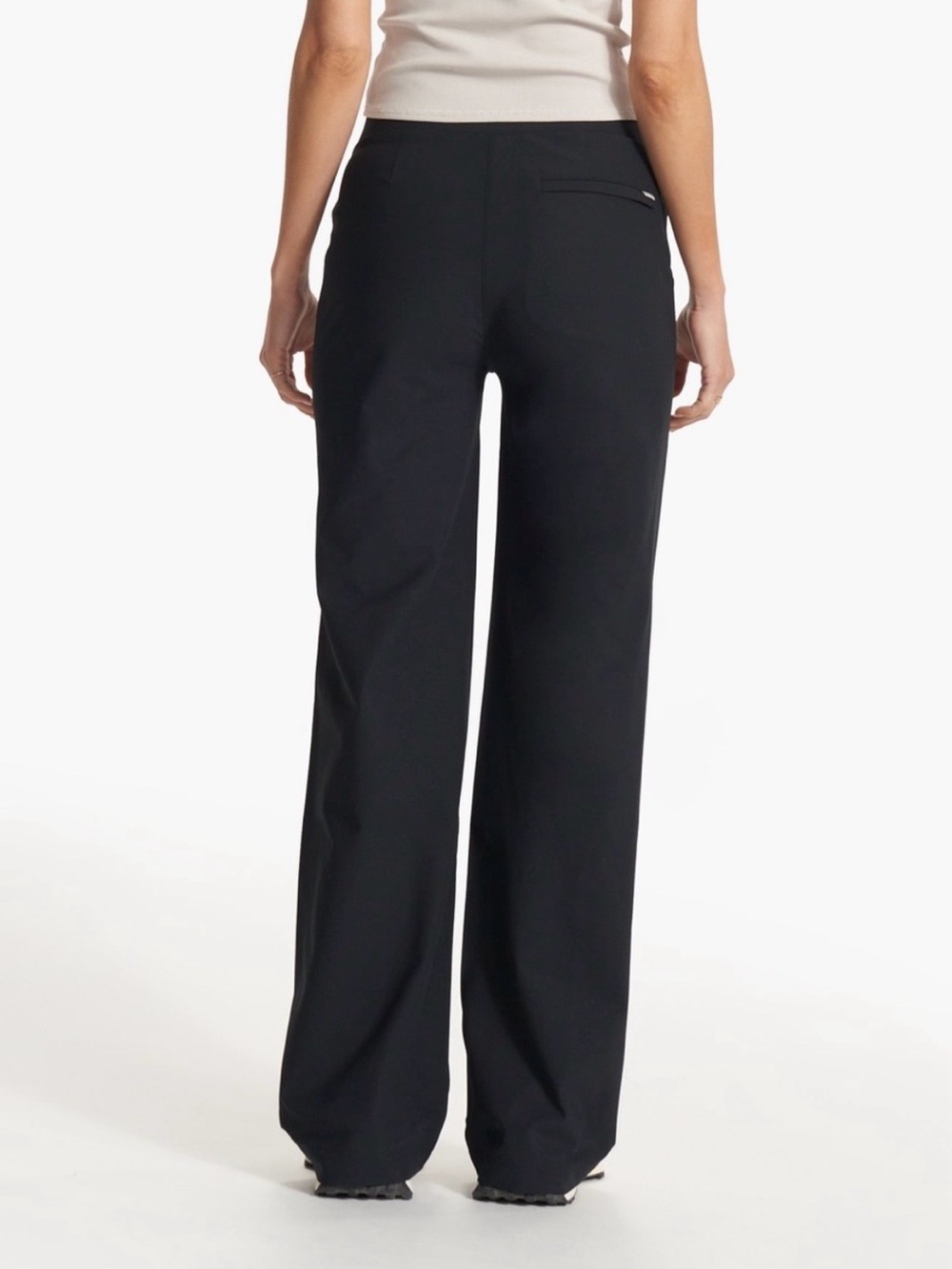 Vuori Meta Wideleg Tailored Long Pant in Charcoal Gray Size L - Picture 2 of 8